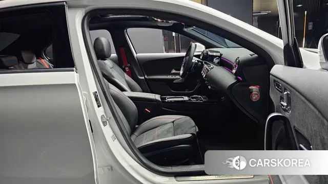 Mercedes-Benz A-Class W177 id 3734124 из Кореи 20