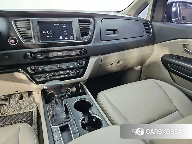 Kia The New Carnival id 4895541 из Кореи 18