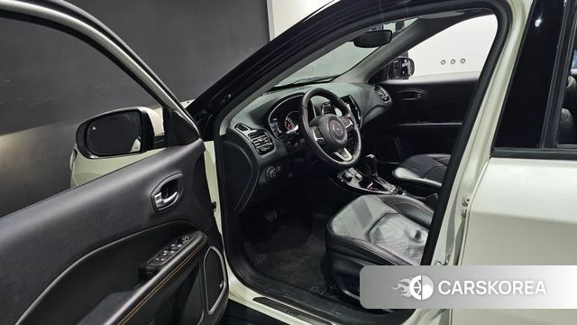 Jeep Compass 2nd Generation id 4225439 из Кореи 30