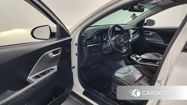 Kia Niro Plus id 3740481 из Кореи 20