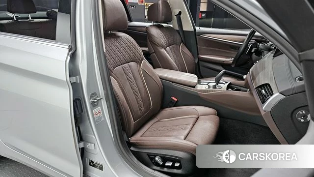 BMW 5 Series (G30) id 3795686 из Кореи 20