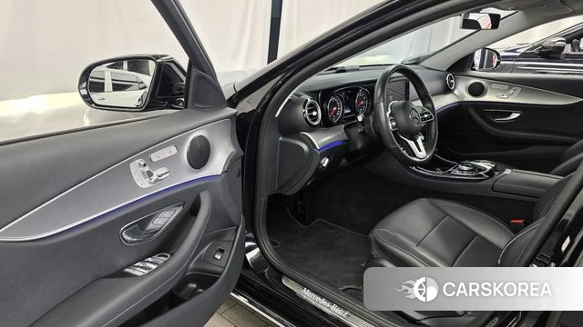 Mercedes-Benz E-Class W213 id 4568445 из Кореи 30