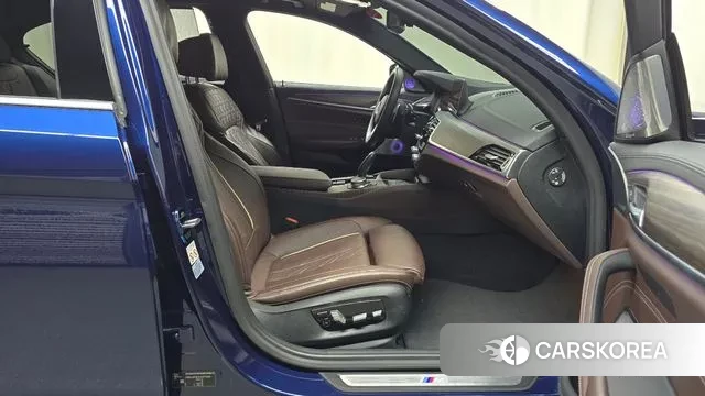 BMW 5 Series (G30) id 3479648 из Кореи 20