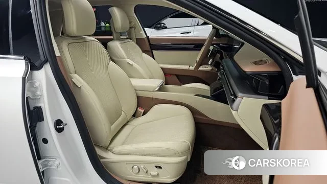 Hyundai Grandeur Hybrid (GN7) id 2998357 из Кореи 20