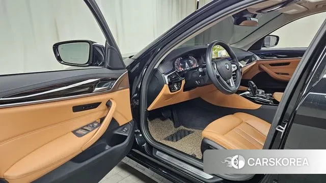 BMW 5 Series (G30) id 3629787 из Кореи 20