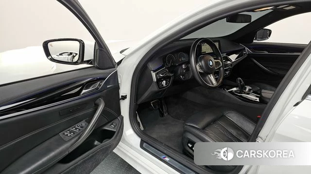 BMW 5 Series (G30) id 3924741 из Кореи 20