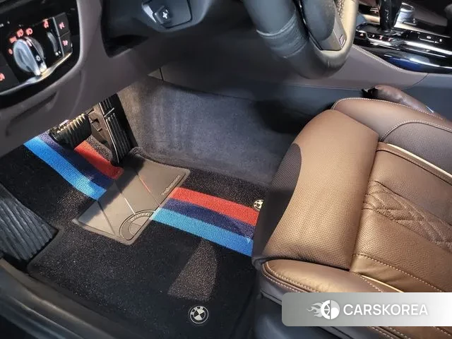 BMW 5 Series (G30) id 3020926 из Кореи 18