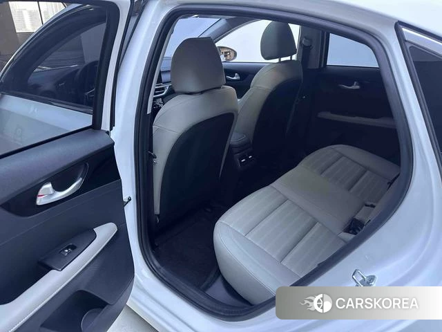 Kia K3 id 4273347 из Китая 22