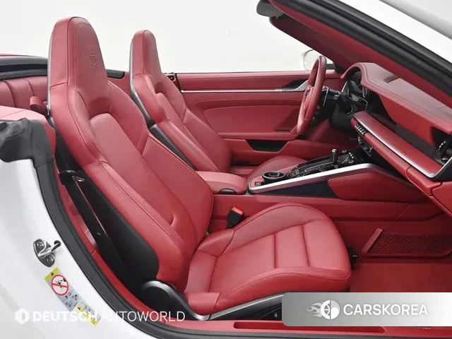 Porsche 911(992) id 3206761 из Кореи 16