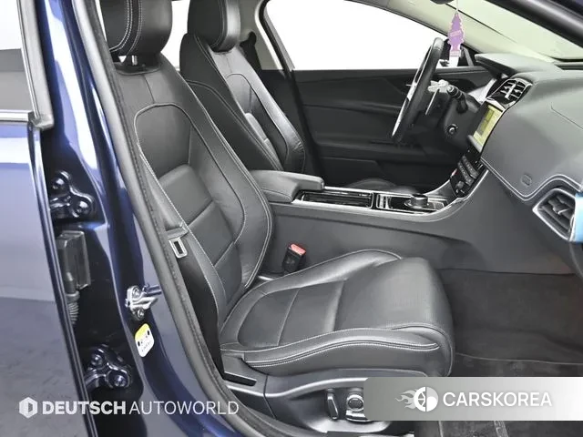 Jaguar XE id 3736724 из Кореи 16