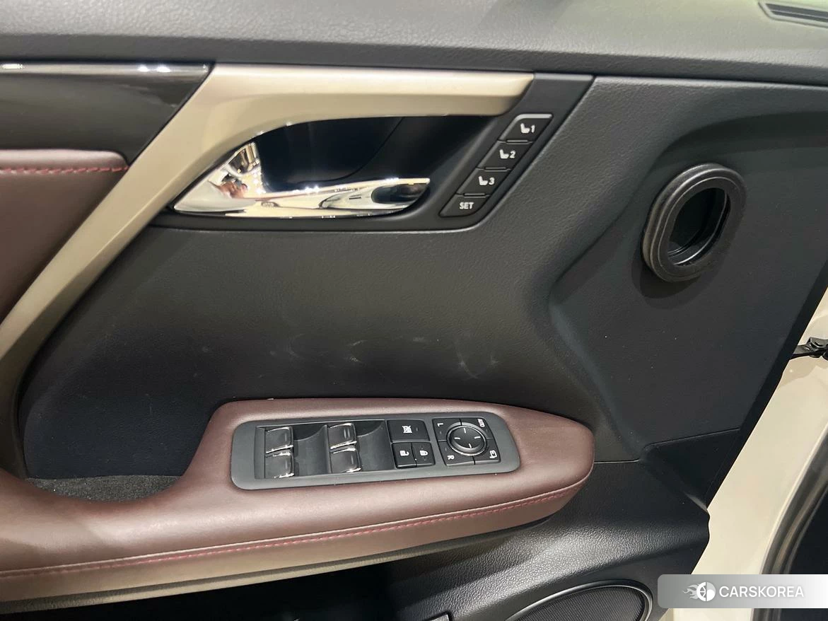 Lexus RX id 4420838 из Китая 28