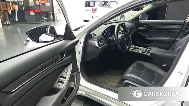 Honda Accord 10th Generation id 4520665 из Кореи 35