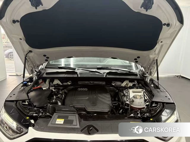 Audi Q5L id 4265914 из Китая 15