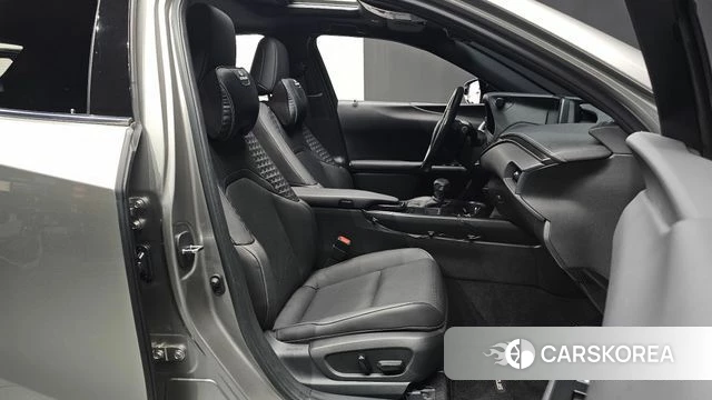 Lexus UX250h id 4250673 из Кореи 31