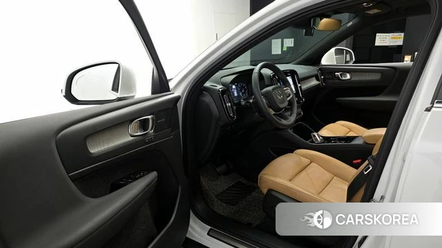 Volvo XC40 id 4389184 из Кореи 35