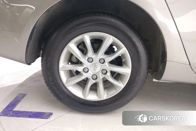 Geely Automobile Emgrand id 4213275 из Китая 17