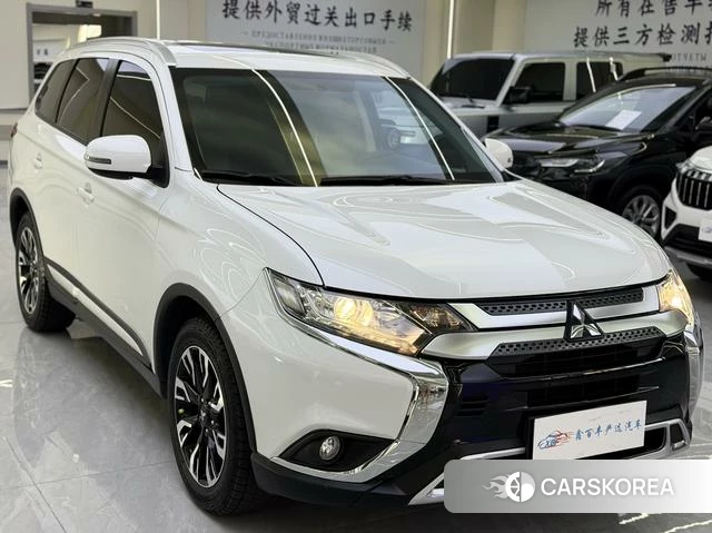 Mitsubishi  Outlander id 4207388 из Китая 12