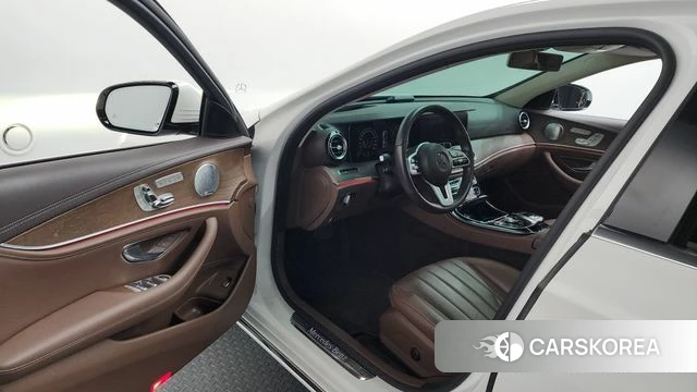 Mercedes-Benz E-Class W213 id 4310788 из Кореи 35