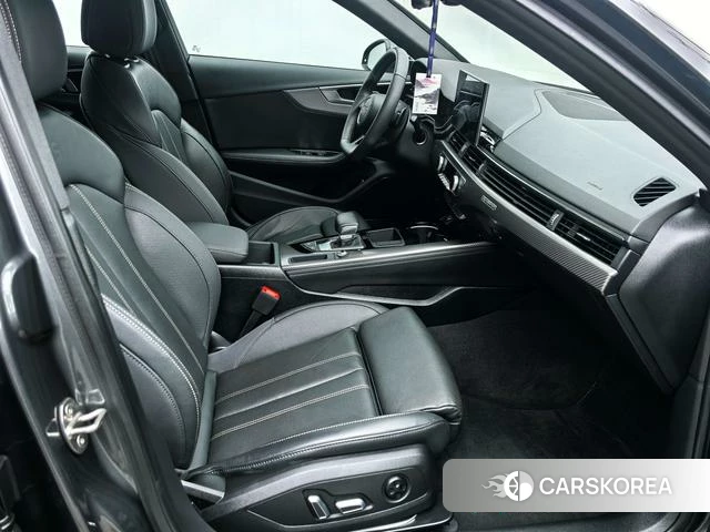 Audi A4L id 4291332 из Китая 17