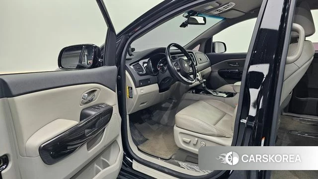 Kia The New Carnival id 4362720 из Кореи 30