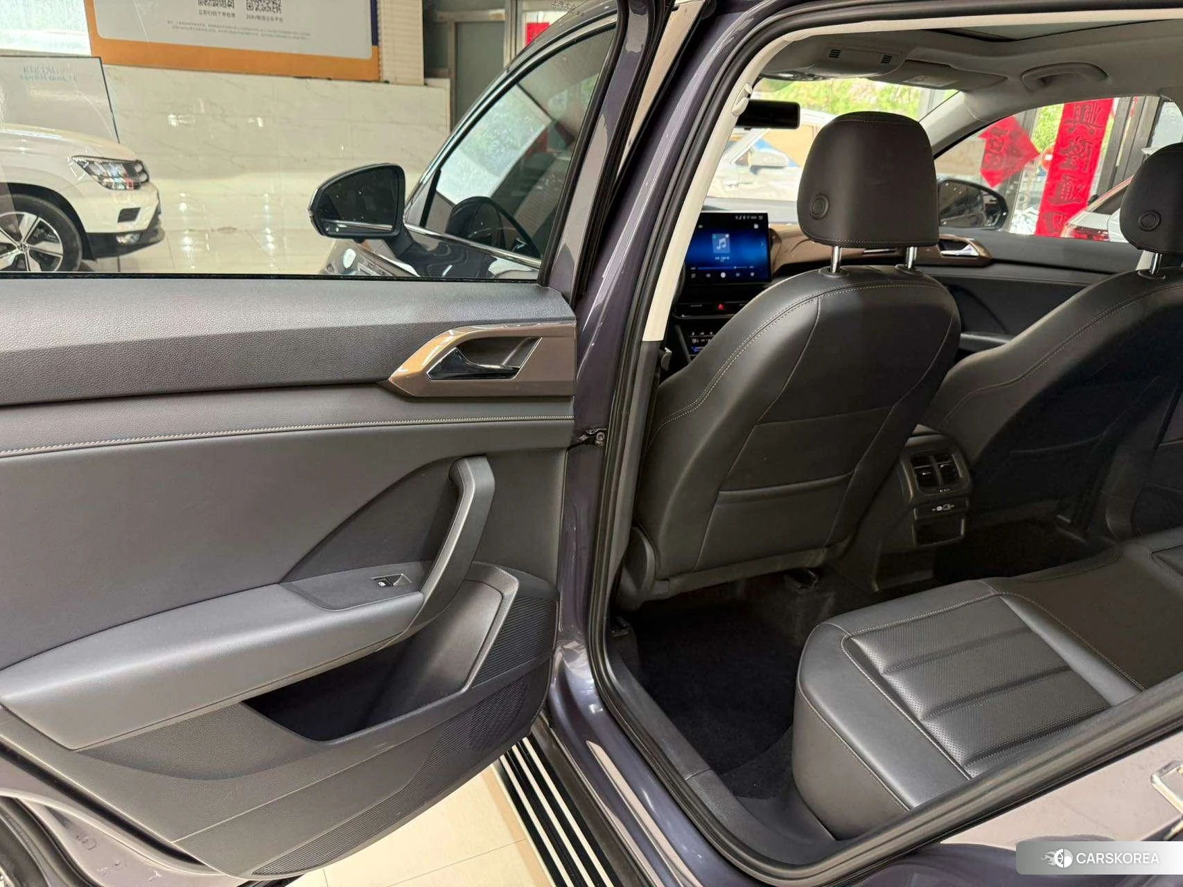 Volkswagen Tuyue id 4487187 из Китая 23