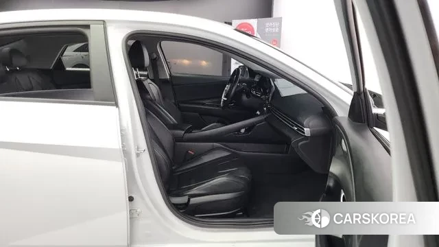 Hyundai Avante Hybrid (CN7) id 3022579 из Кореи 20