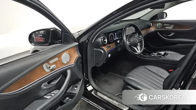 Mercedes-Benz E-Class W213 id 3552708 из Кореи 20