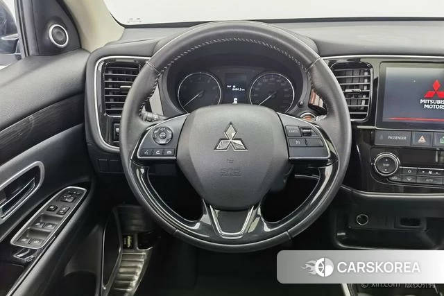Mitsubishi  Outlander id 4253605 из Китая 24