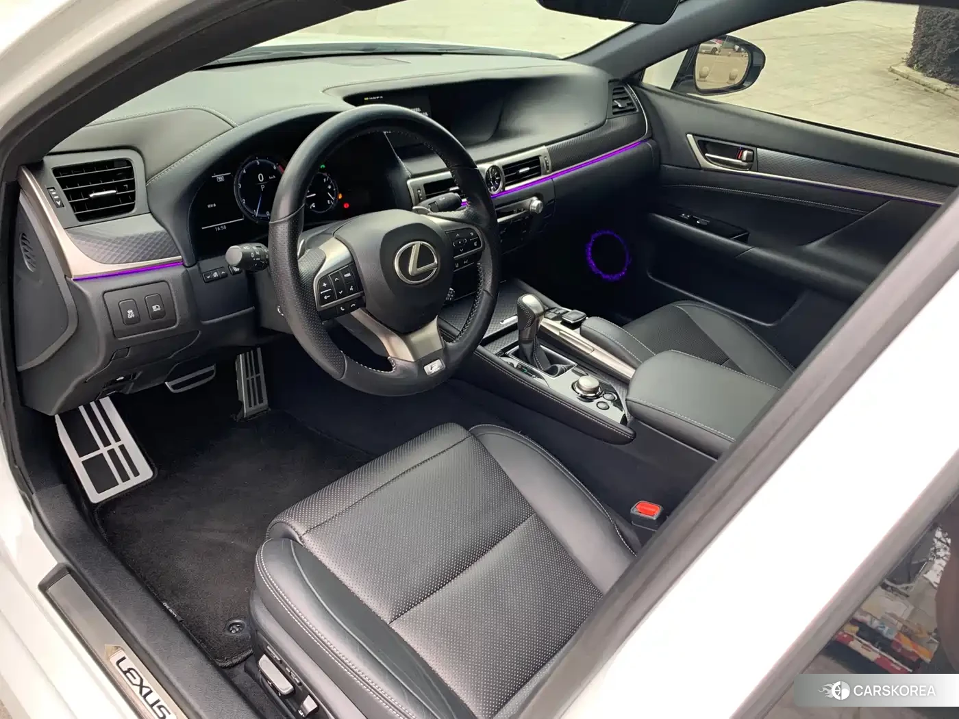 Lexus GS id 4629751 из Китая 16