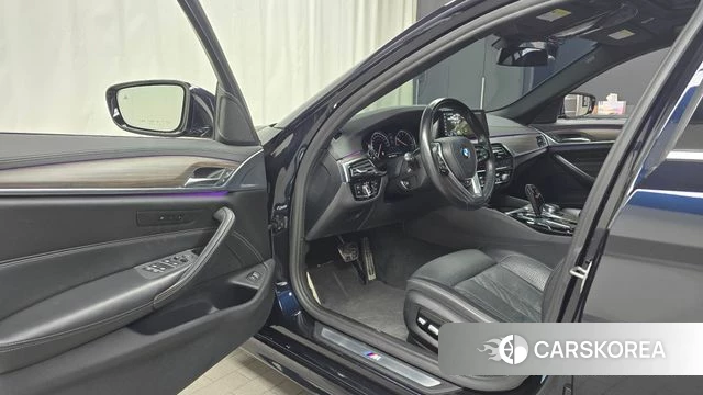 BMW 5 Series (G30) id 3905900 из Кореи 20