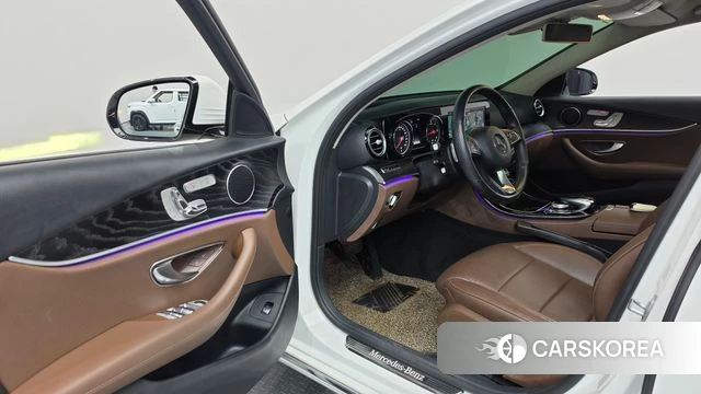 Mercedes-Benz E-Class W213 id 4713310 из Кореи 39