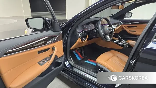 BMW 5 Series (G30) id 2894959 из Кореи 20