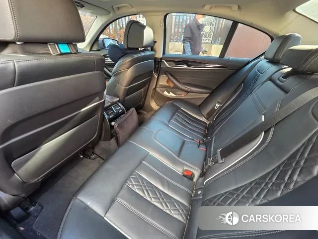 BMW 5 Series (G30) id 3504167 из Кореи 18