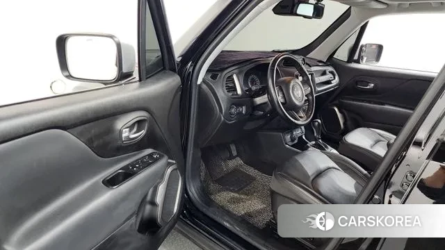 Jeep Renegade id 3766483 из Кореи 20