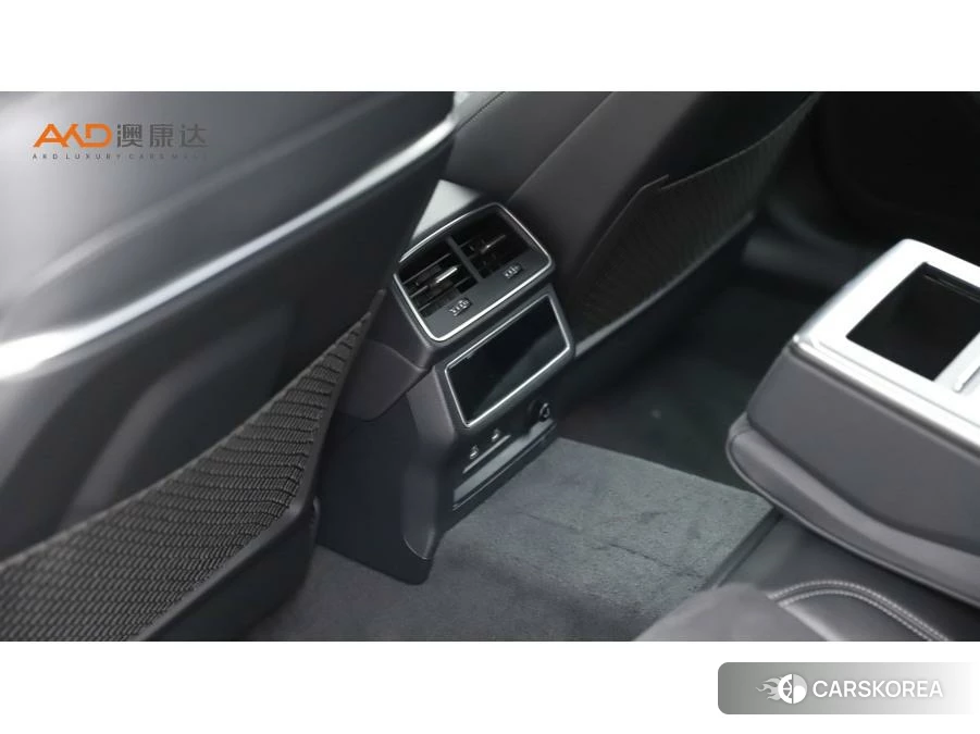 Audi A7L id 4510366 из Китая 10