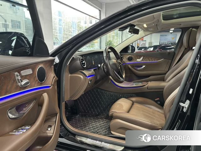Mercedes-Benz E-class id 4265227 из Китая 17