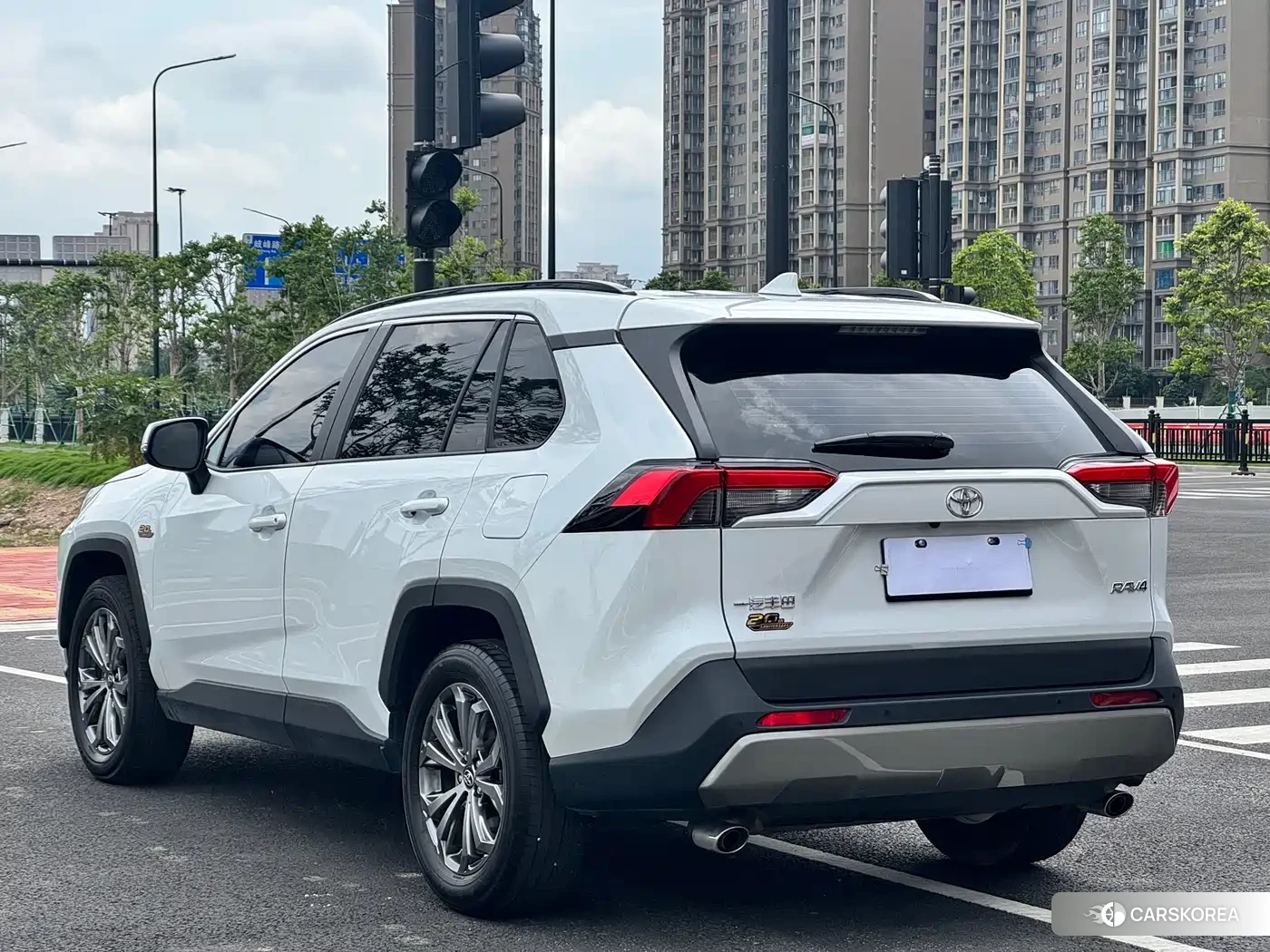 Toyota RAV4 id 4644609 из Китая 15