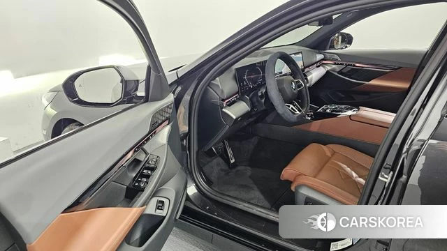 BMW 5 Series (G60) id 4487645 из Кореи 20