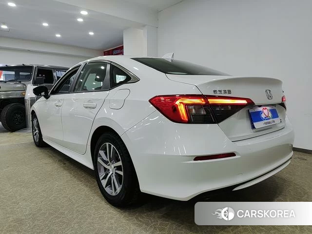 Honda Civic id 4209024 из Китая 24