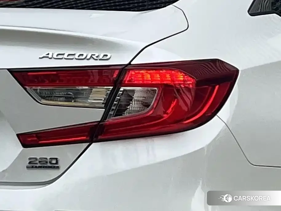 Honda Accord id 4539122 из Китая 20