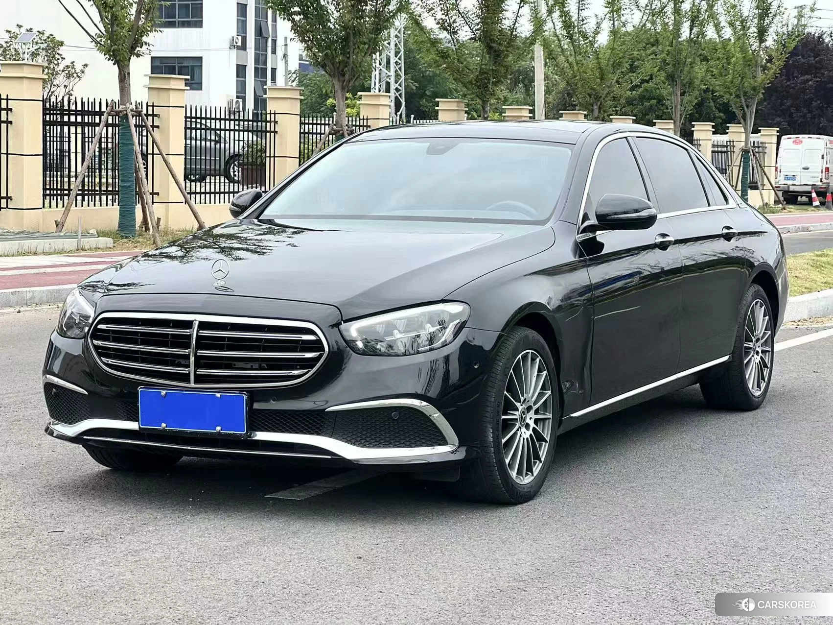 Mercedes-Benz E-class id 4440768 из Китая 16