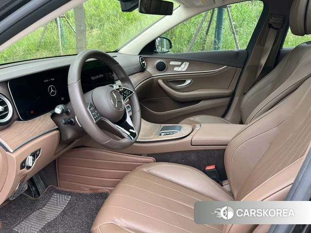 Mercedes-Benz E-class id 4320648 из Китая 21