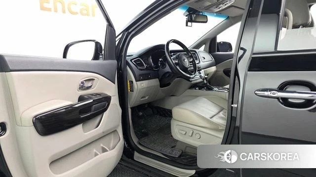 Kia The New Carnival id 4536332 из Кореи 30