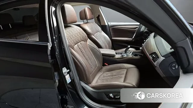 BMW 5 Series (G30) id 2895941 из Кореи 20