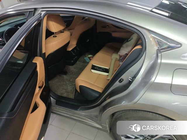 Lexus ES id 4307400 из Китая 11
