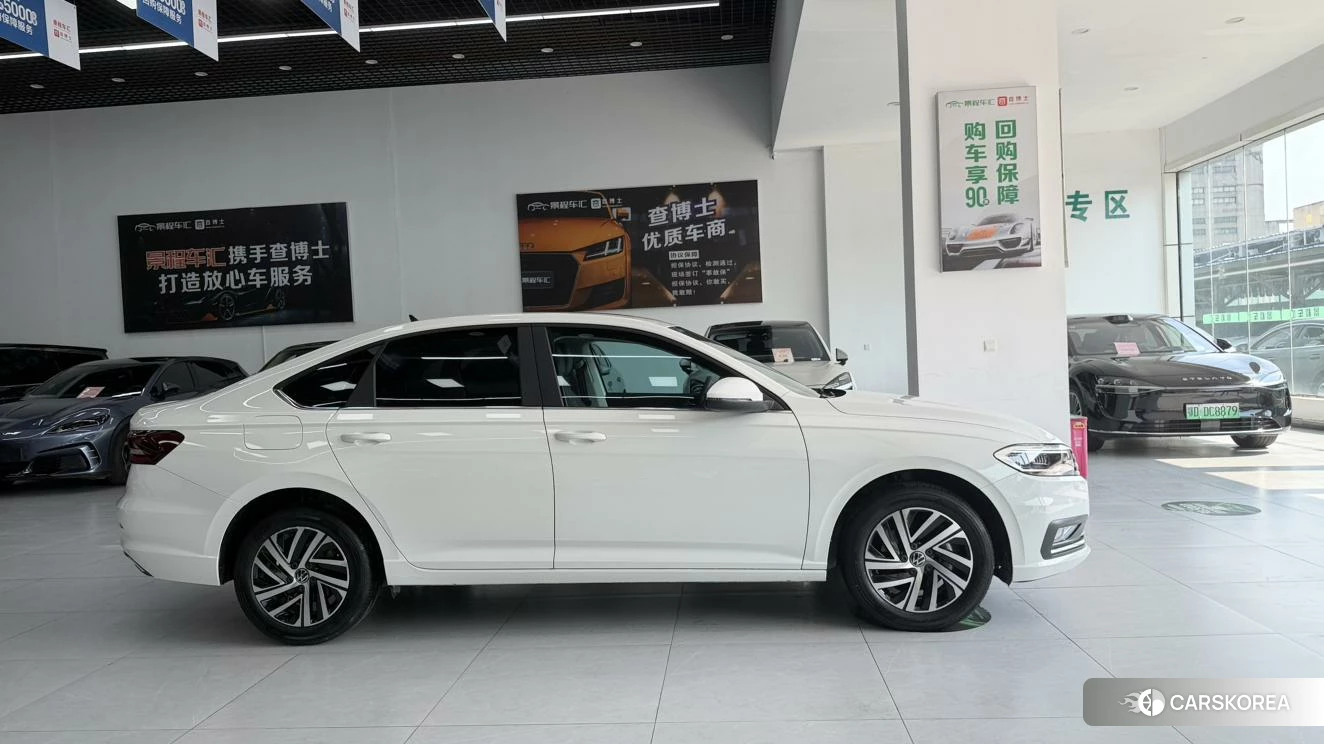 Volkswagen Lavida id 4455549 из Китая 12