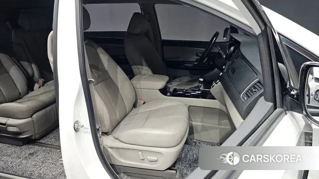 Kia The New Carnival id 2995369 из Кореи 20