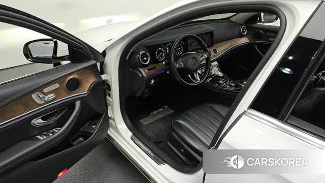 Mercedes-Benz E-Class W213 id 4251272 из Кореи 33