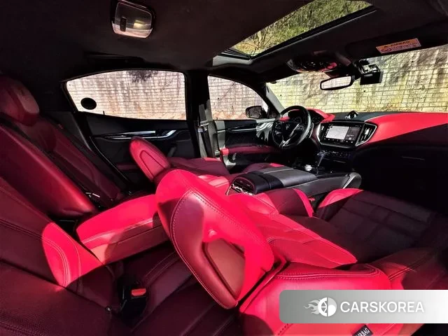 Maserati Ghibli id 3671187 из Кореи 20