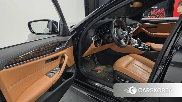 BMW 5 Series (G30) id 4355913 из Кореи 32